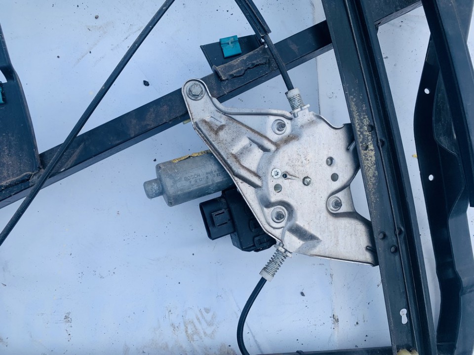 4B0959802 Audi A6 2002 Window Motor - FRONT RIGHT