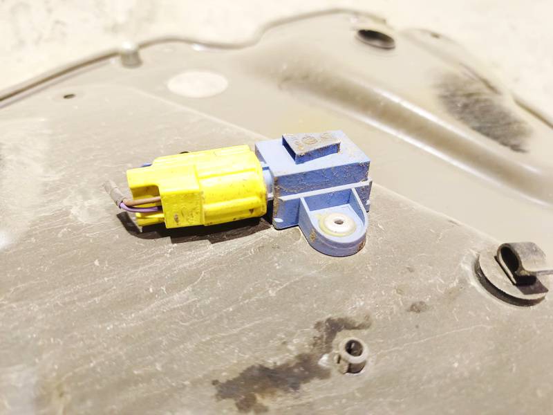 1K0955557A Volkswagen Passat 2006 Srs Airbag crash sensor - Thumbnail 2