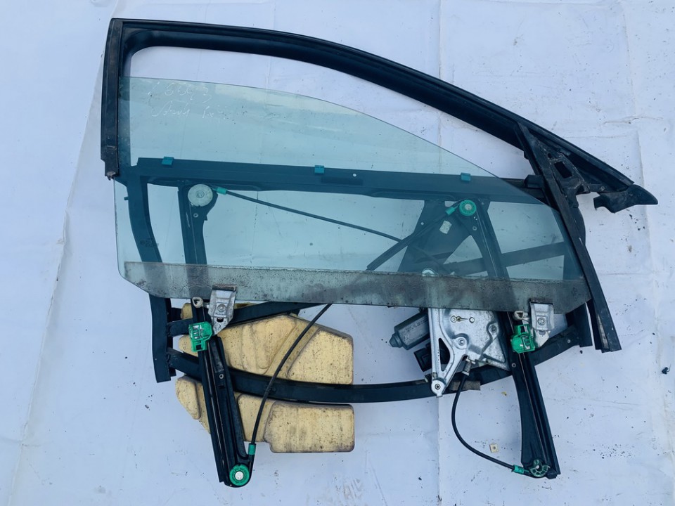 Audi A4 1998 Door window frame - FRONT RIGHT