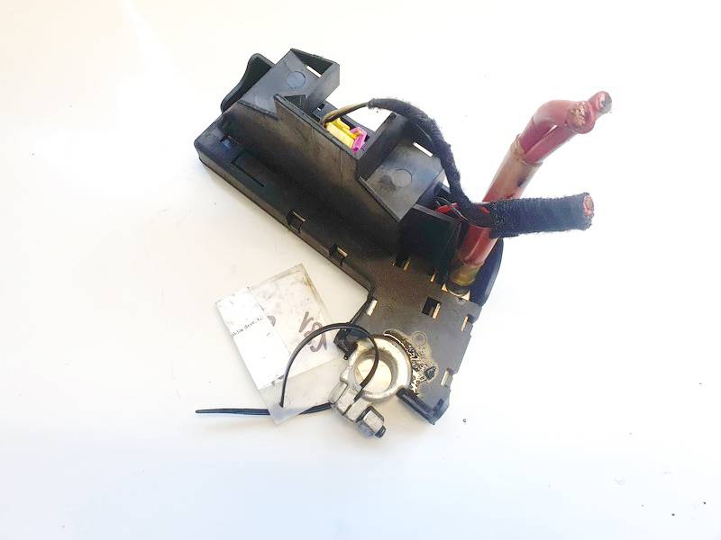 4F0915519 Audi A6 2006 Saugikliu deze