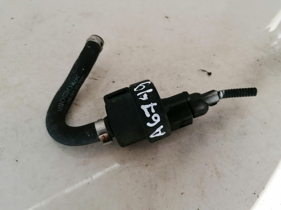 058133459 used Vacuum Control Purge Valve (Solenoid Valve) Audi TT 1999