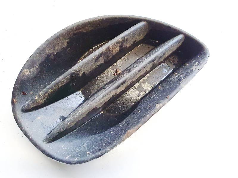 814810D010 Toyota Yaris 2006 Bumper Grille - FRONT RIGHT