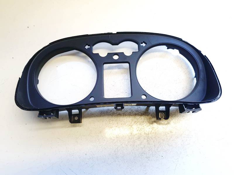 1J0920826C Volkswagen Golf 2000 Spidometra vāciņš