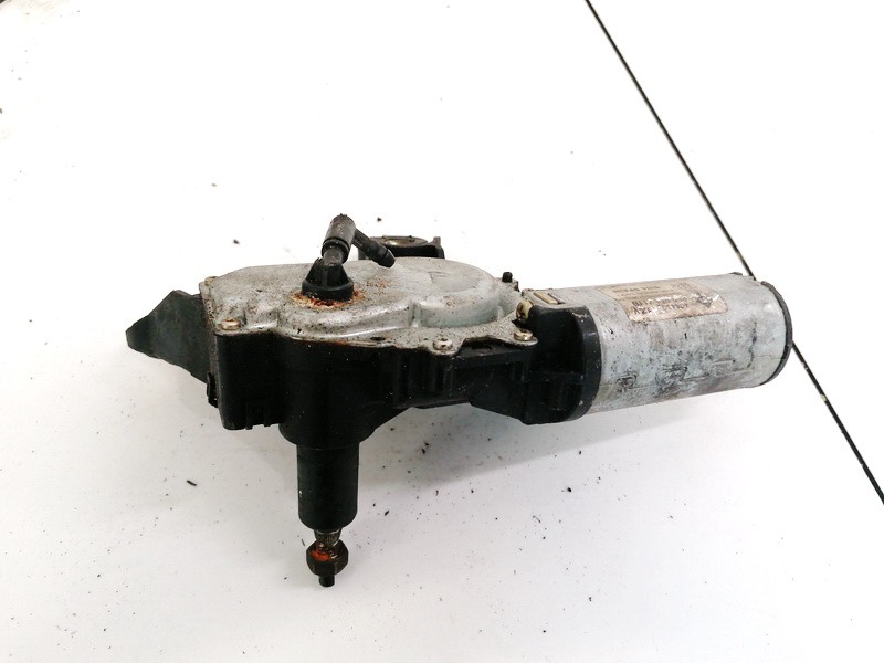 8L0955711B Volkswagen Passat 1998 Wiper motor (Rear Screen Wiper Engine) - REAR