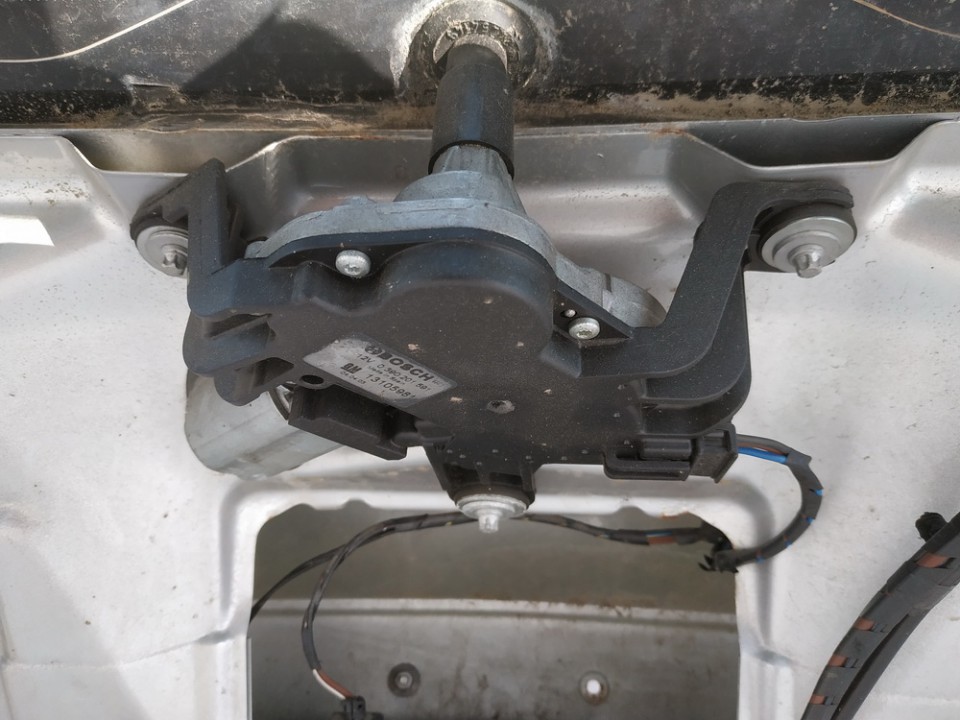 13105981 Opel Astra 2004 Wiper motor (Rear Screen Wiper Engine) - REAR