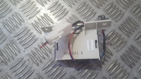 CC3367SS0 Mazda 5 2005 Other computers