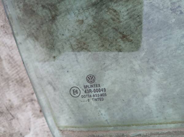 AS2 Volkswagen Bora 2000 LUNA TRASERA DERECHA, 
Luna de la puerta trasera - ABAJO A LA DERECHA - Thumbnail 3