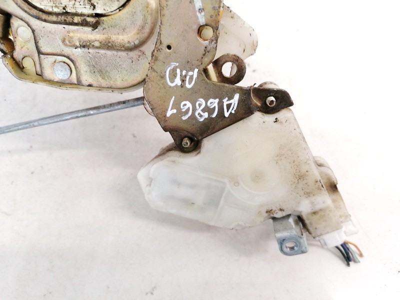 8055291L66 Nissan Terrano 2001 Serrure de porte avant droite - Thumbnail 3