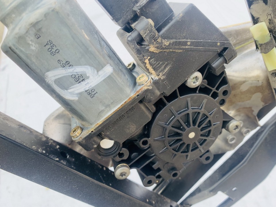 4B0959801B Audi A6 1998 Моторчик стеклоподъемника - задний левый - Thumbnail 3