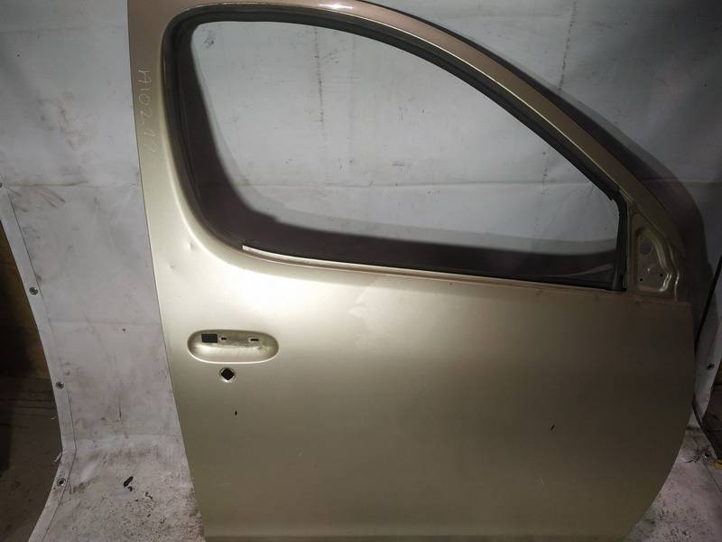 GELTONOS Toyota Yaris Verso 2000 Doors - FRONT RIGHT