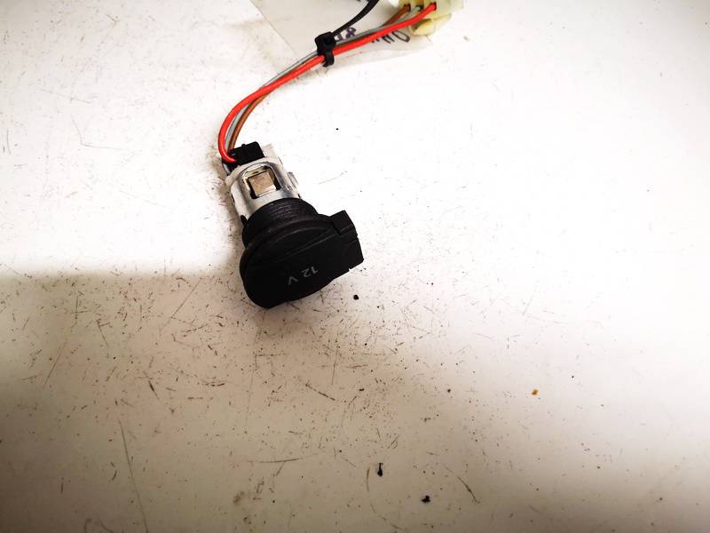 Renault Laguna 2008 Cigarette lighter cover assembly