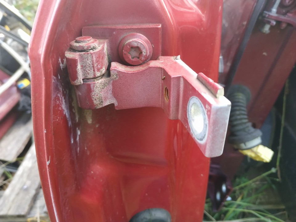 Audi A3 2008 Door Hinge - FRONT - Thumbnail 2