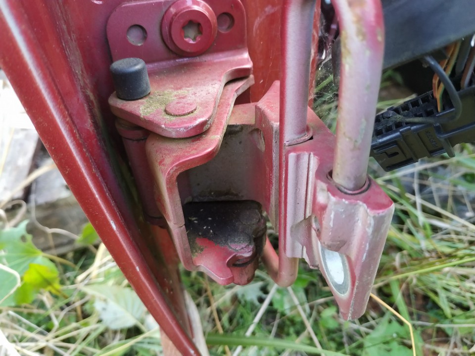 Audi A3 2008 Door Hinge - FRONT