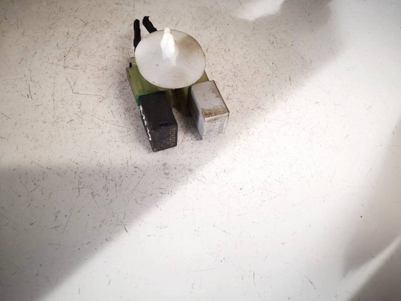 9008087013 Toyota Avensis 2003 Przekaźnik