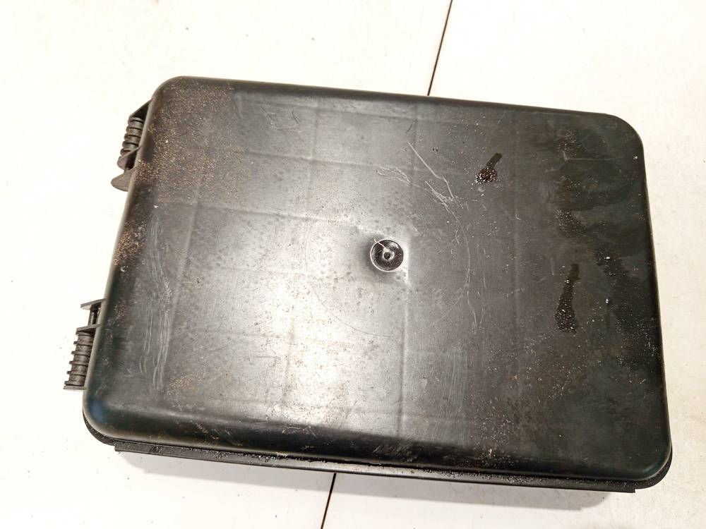 8D0927613 Volkswagen Passat 2005 Interior trim