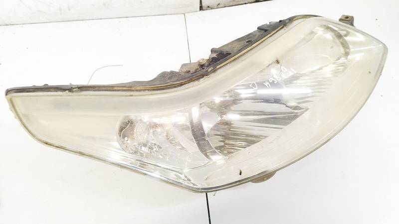 Citroen C4 2006 Lampa - PRZEDNIE PRAWE
