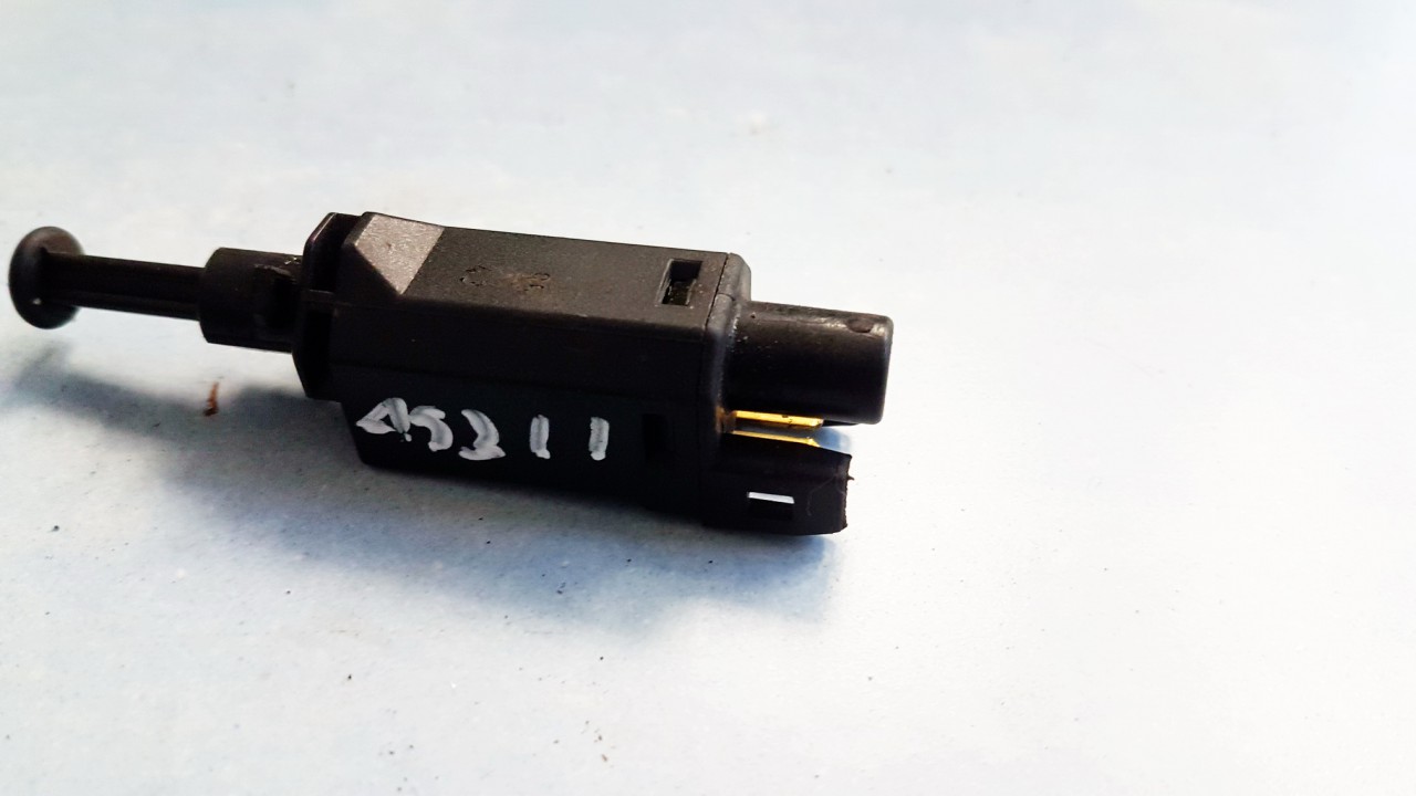 191945515 Audi Allroad 2006 Interruptor sensor del pedal de freno - Thumbnail 2