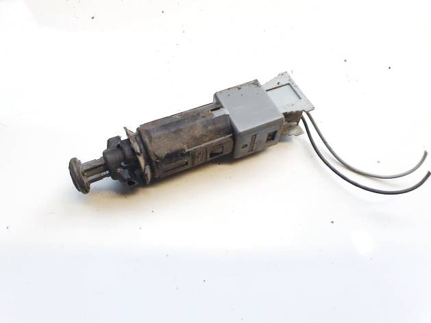 110894 Renault Espace 2003 Bremžu lukturu sensors