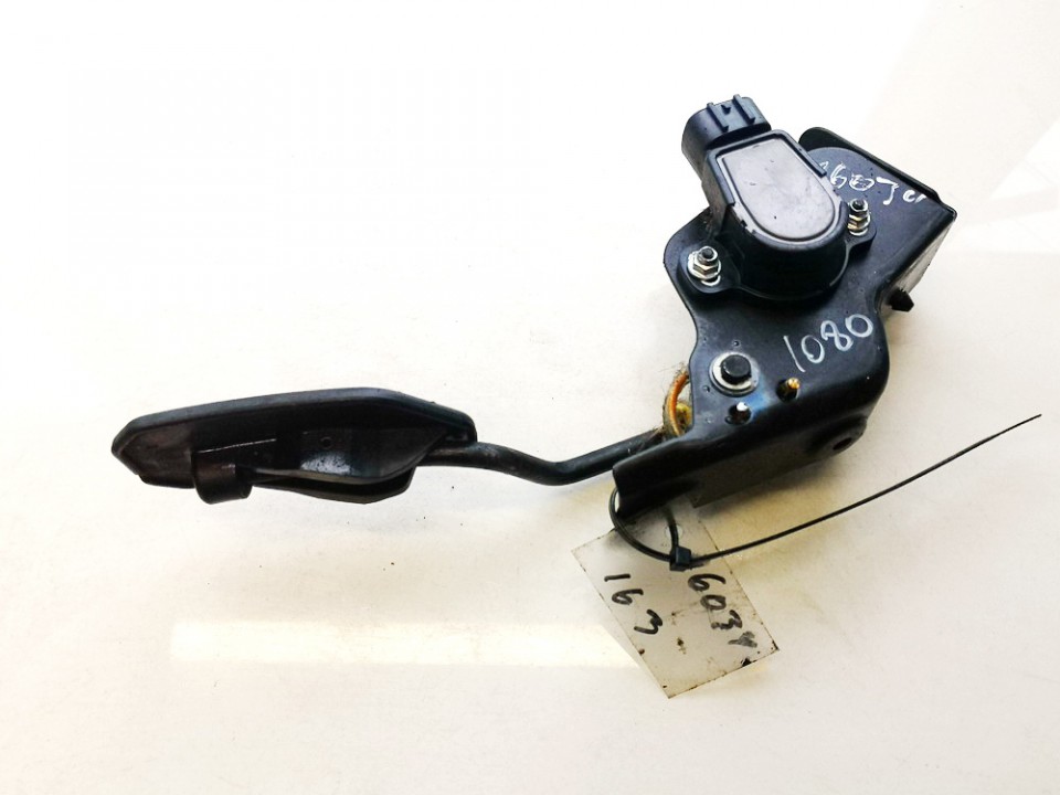 8928152011 Toyota Avensis 2006 Elektroniczny pedał przyspieszenia