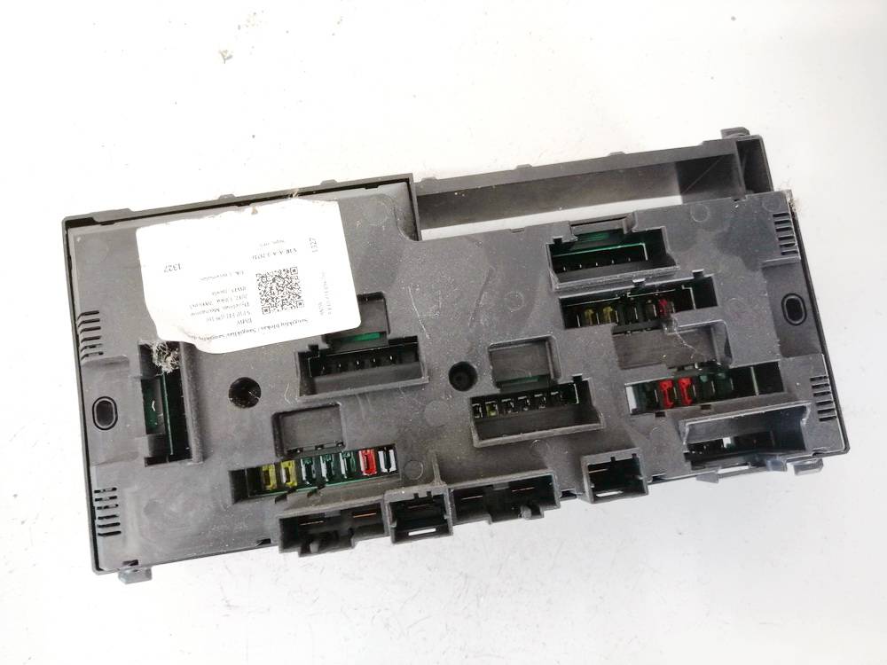 923442101 BMW 5-Series 2010 Fuse box - Thumbnail 2