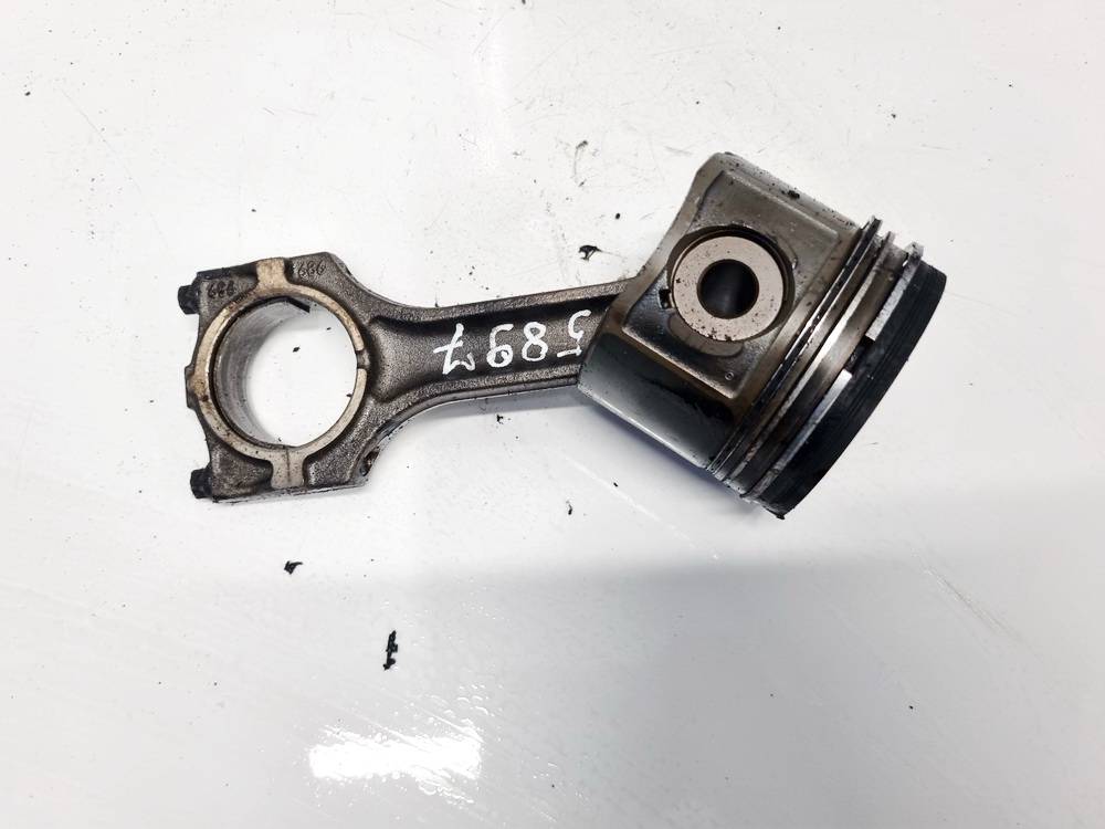 BMW 5-Series 2000 Tłok z korbowodem