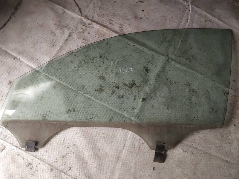 AS2 Skoda Superb 2005 Oven lasi - EDESSÄ VASEMMALLA