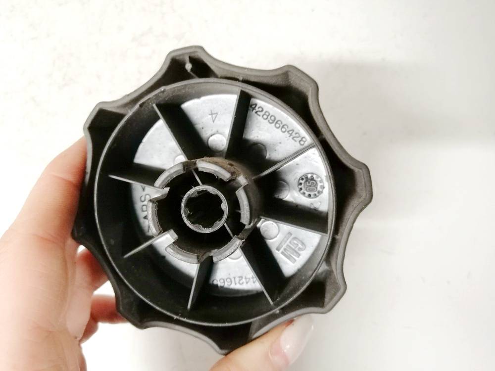 428966428 Opel Zafira 2005 Wykończenie wnętrza (plastikowe elementy) - Thumbnail 3