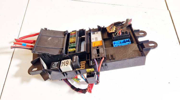 4F0907289G Audi A6 2005 Fuse box
