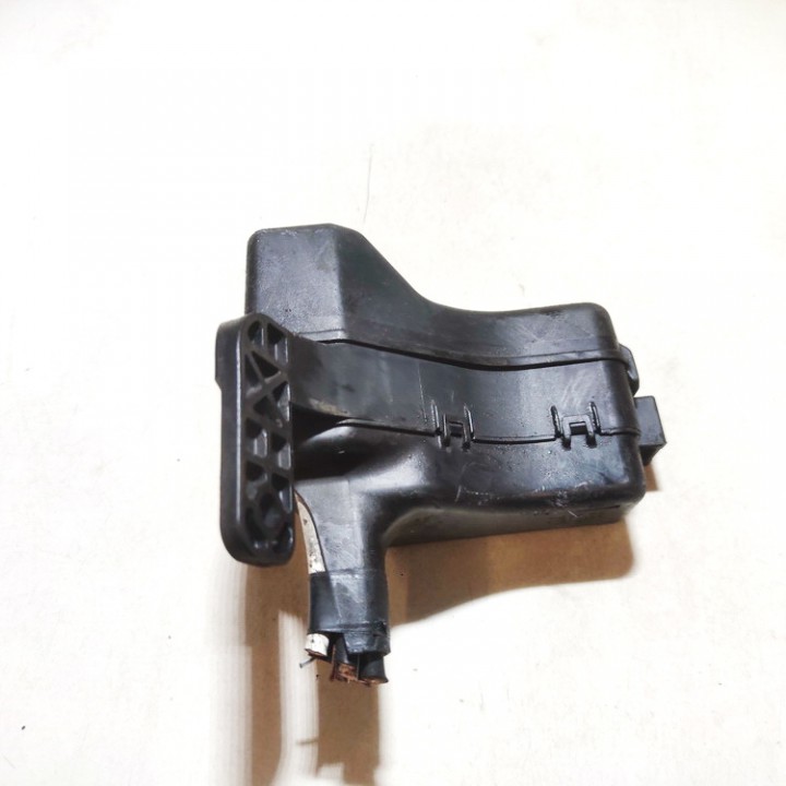 PPT20 Toyota Avensis 2007 Boîte à fusibles