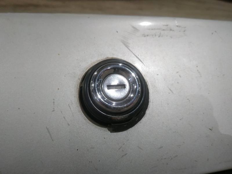 Audi 100 1985 Вставка замка багажника - Thumbnail 2