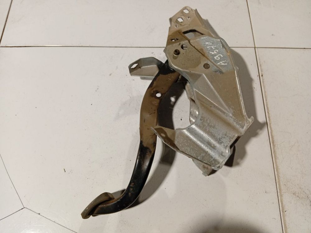 Opel Astra 2001 Pedał sprzęgła - Thumbnail 2