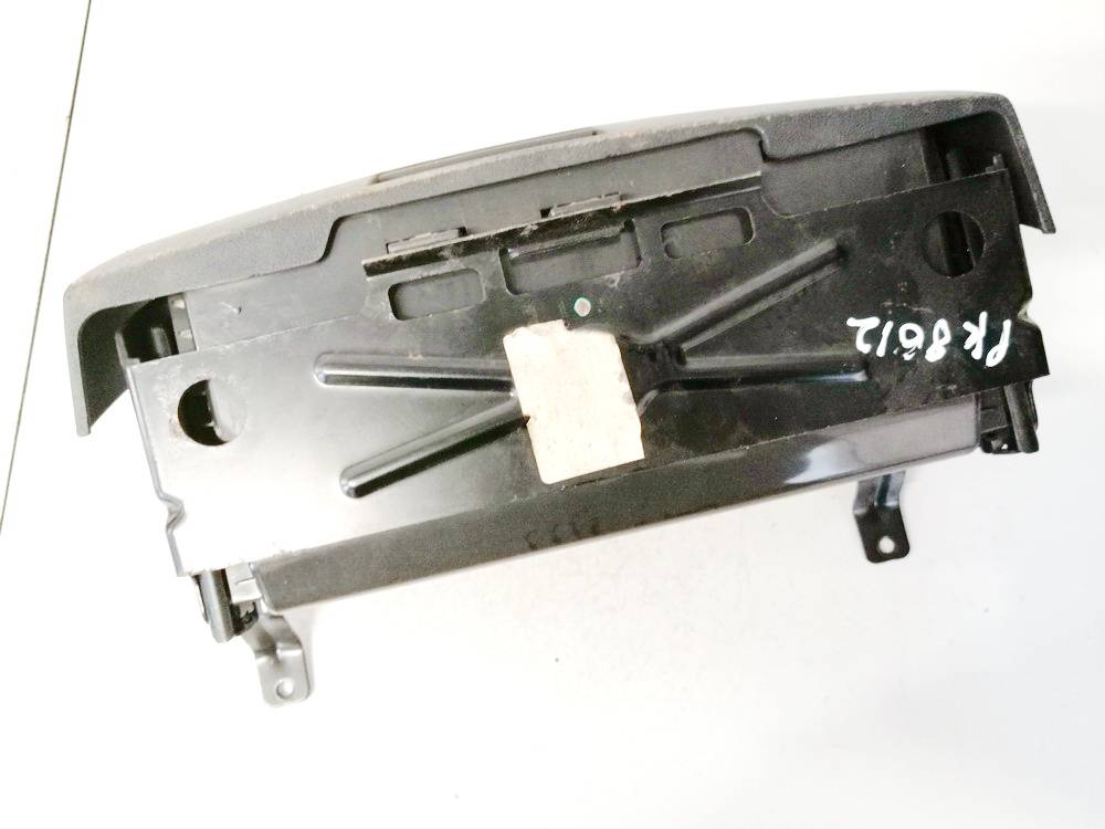 Audi A6 2005 Boîte à Gants - Thumbnail 2