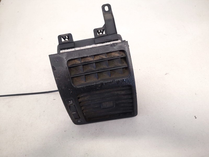 1T0819704A Volkswagen Touran 2004 Dash Vent (Air Vent Grille)