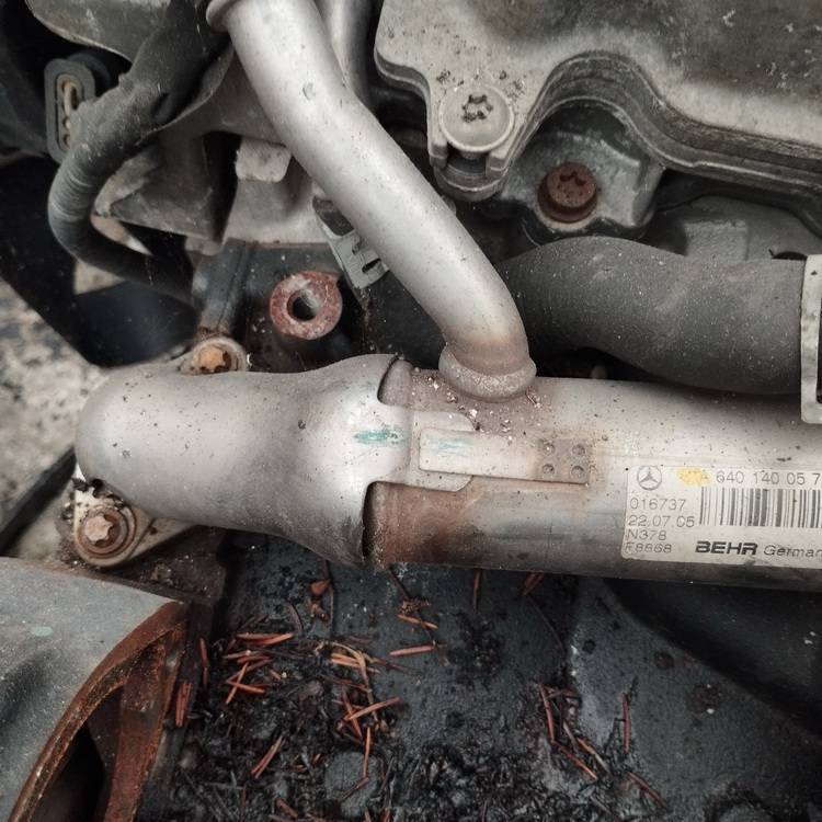 A6401400575 Mercedes-Benz A-CLASS 2005 EGR dzesētājs (izplūdes gāzu dzesētājs)