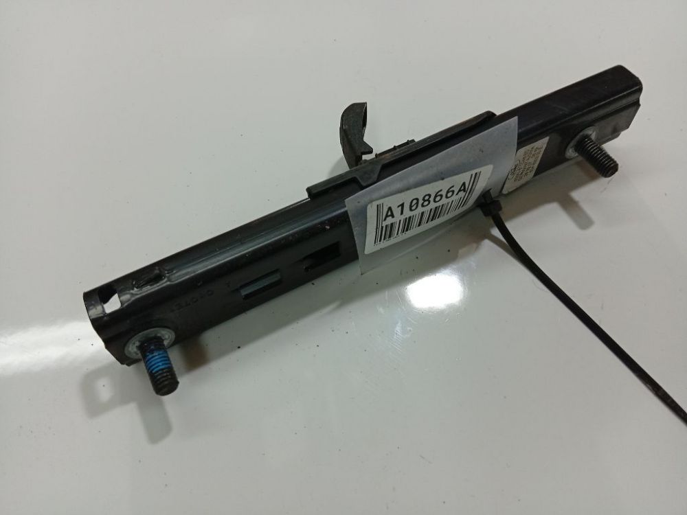 6G9N611C46BD Ford S-Max 2007 Rail de réglage hauteur de ceinture de sécurité - AVANT DROITE