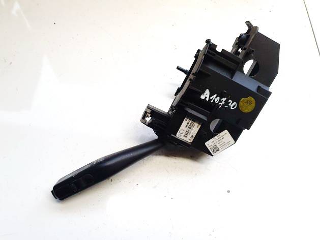 1K0953519L Skoda Octavia 2007 Dźwignia wycieraczek - Thumbnail 2