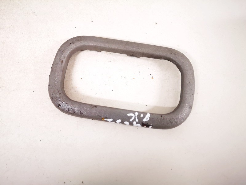 Nissan Almera 2000 Sisätilan koristelu (muovit)