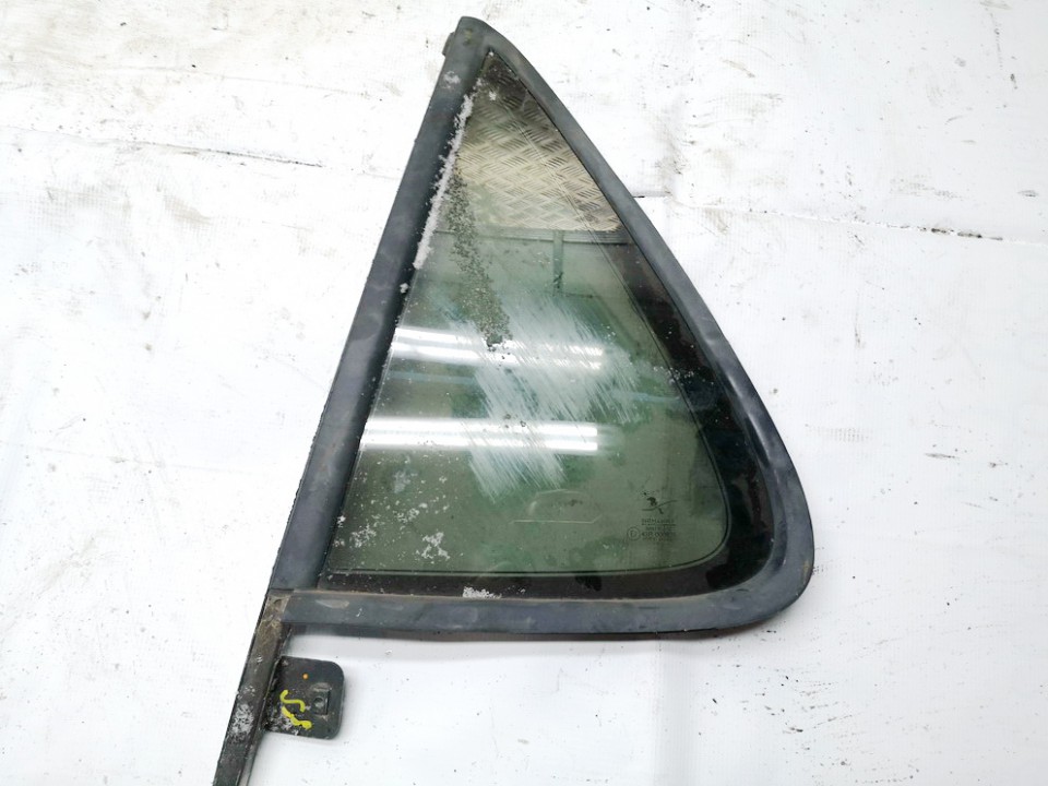 SAAB 9-5 2005 Ceturtā loga stikls (vai) sānu mazais stikls - AIZMUGURE PA KREISI