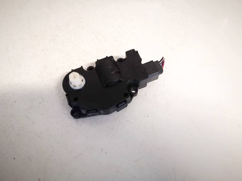 412650750 Mercedes-Benz E-CLASS 2013 Peciuko sklendes varikliukas - Thumbnail 2