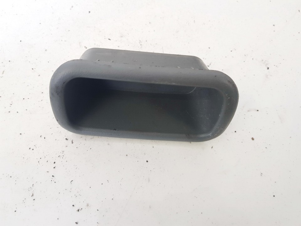 SH47TRMA Chrysler Town Country  2006 Wykończenie wnętrza (plastikowe elementy)