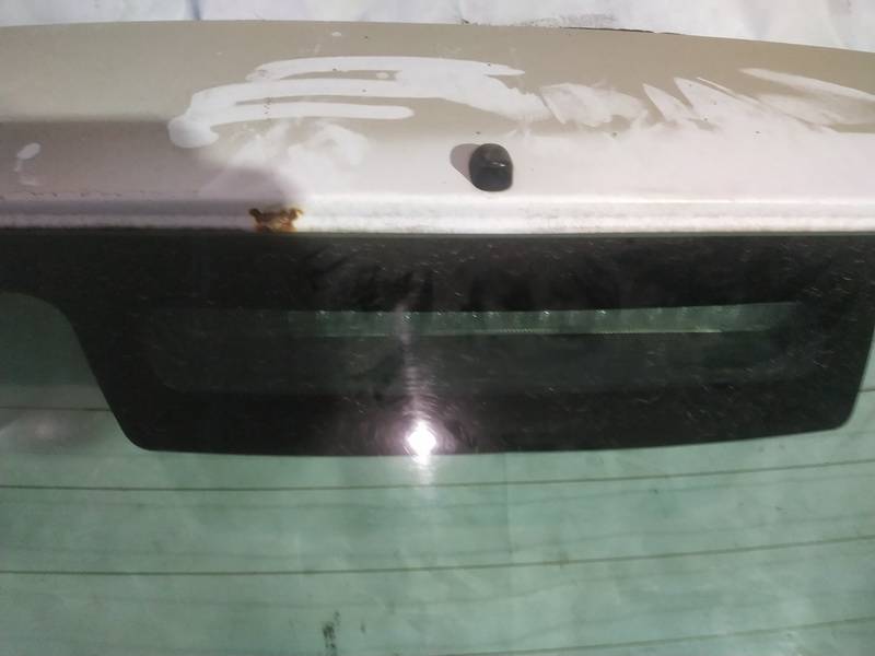 Volvo V40 1997 3EME FEUX DE STOP - Thumbnail 2