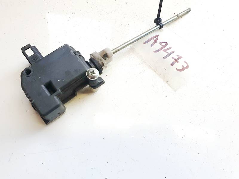 1M0959781A Skoda Octavia 2006 Élément de Réglage Central - Thumbnail 3