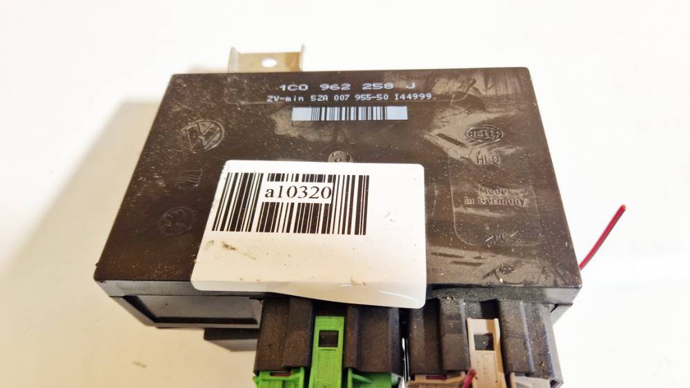 1C0962258J Volkswagen Golf 2000 General Module Comfort Relay (Unit) - Thumbnail 2