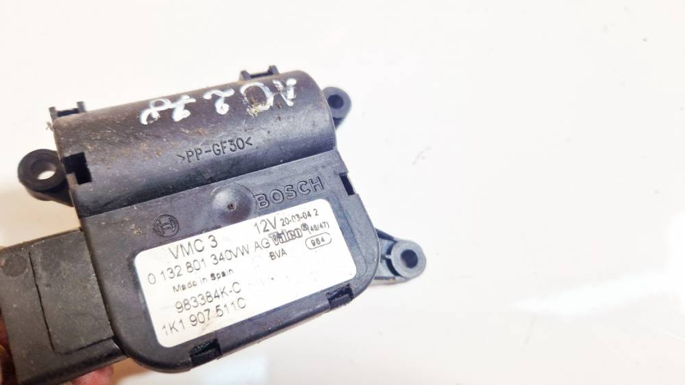 1K1907511C Audi A3 2004 Heater Vent Flap Control Actuator Motor - Thumbnail 2