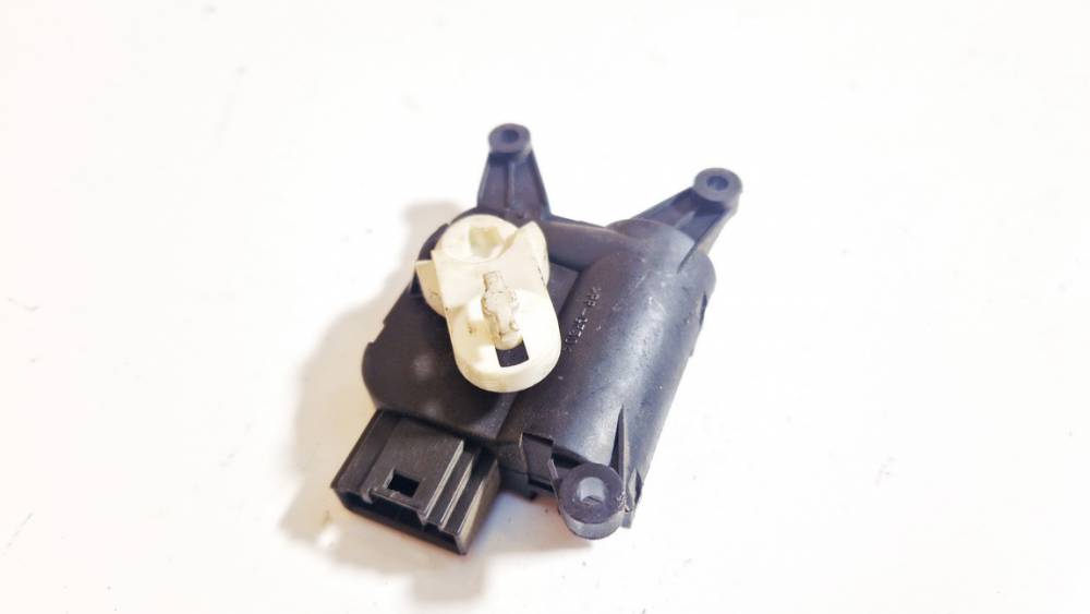 1K1907511C Audi A3 2004 Heater Vent Flap Control Actuator Motor - Thumbnail 3