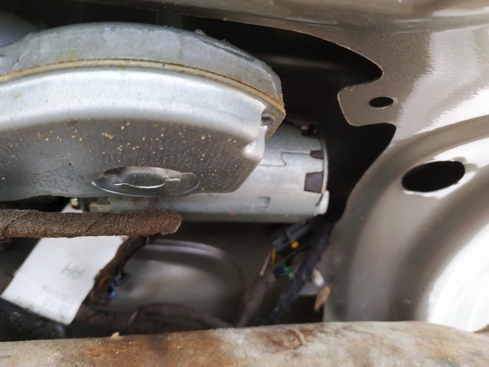 Opel Vectra 1998 Моторчик стеклоочистителя задний - Thumbnail 3