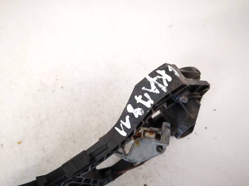 Volkswagen Passat 2005 Door Handle Exterior - REAR LEFT - Thumbnail 3