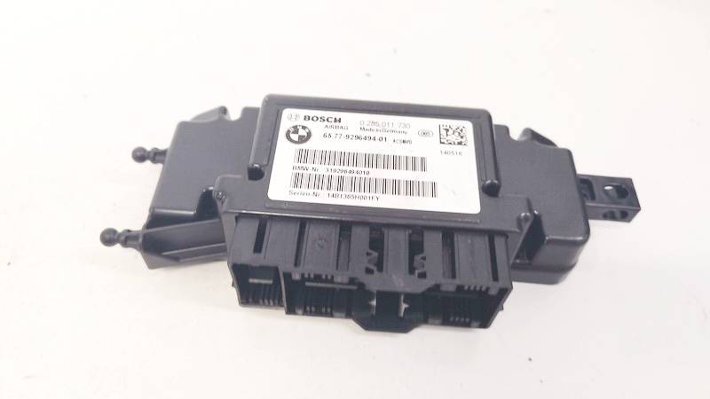 6577929649401 BMW 3-Series 2012 Airbag crash sensors module