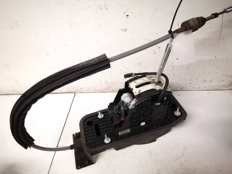 1T1713025J Volkswagen Touran 2005 Gearshift Lever Automatic (GEAR SELECTOR UNIT)