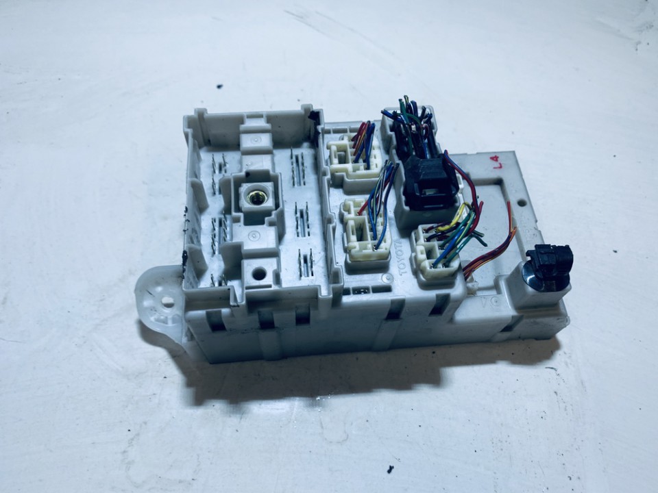 8273342080 Toyota RAV-4 2002 Saugikliu deze